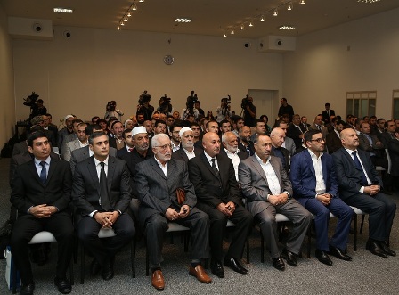 Dini Qurumlarla İş üzrə Dövlət Komitəsi dini icmaları Bakıya topladı