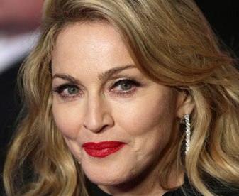 Madonna: “Məni dama çıxarıb orda zorladılar və qarət etdilər...”
