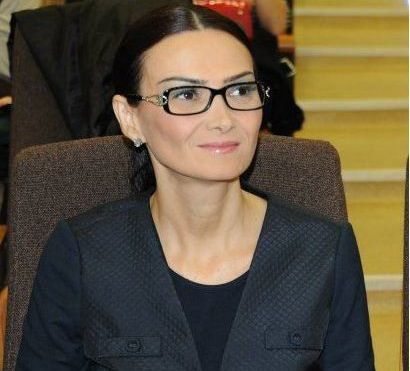Qənirə Paşayeva: “Rusiya bizi viza ilə qorxudur” 