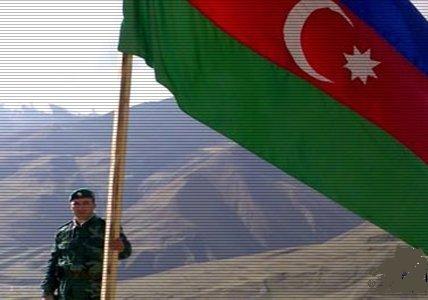 Parlamentdə bayraq ETİRAZLARI: “Müdafiə Nazirliyi yaşıl rəngi birinci asır”