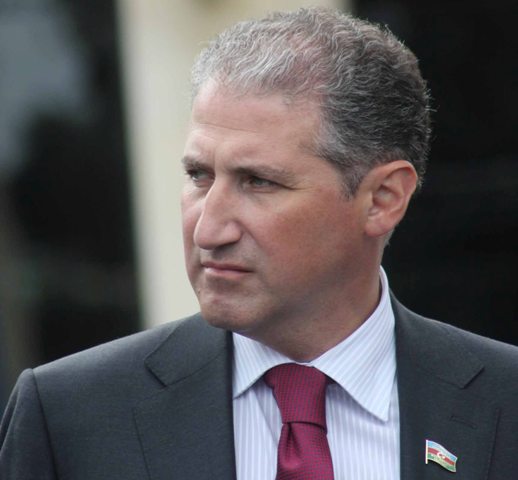“Bu deputatın adı bizə heç nə demir” - Parlament jurnalistləri Muxtar Babayevi belə xarakterizə etdilər