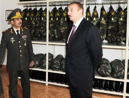 Ən çox xarici dil bilən nazir