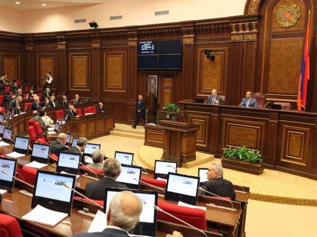 Ermənistan parlamentində Dağlıq Qarabağı tanıma müzakirələri BAŞLANIB 