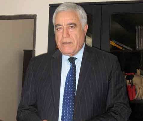 İlyas İsmayılov deputatlardan Konstitusiya Məhkəməsinə ŞİKAYƏT etdi: "Mandatları alınsın!!
