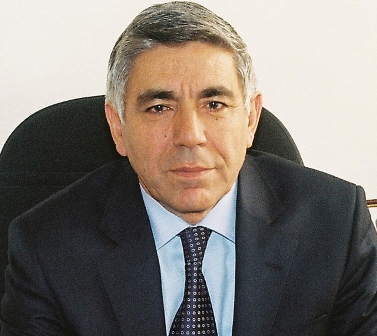 Rektor tələbələrlə görüşüb 