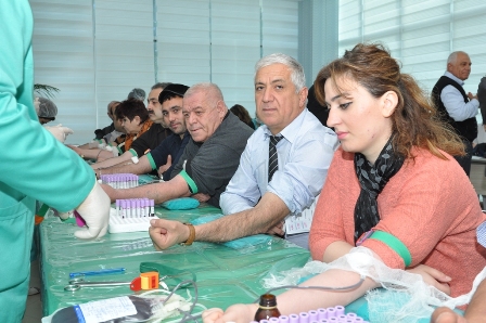 “Azərsu” xeyriyyə aksiyası təşkil edib