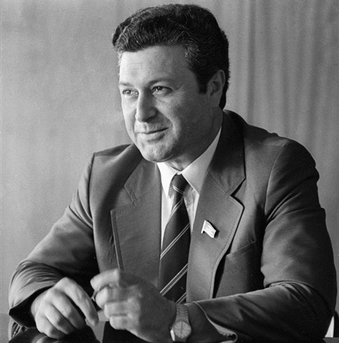 Ayaz Mütəllibov, yaxşılığa yamanlıq hansı...