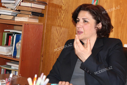Afaq Məsud: “Mən yerimi dəyişirəm”