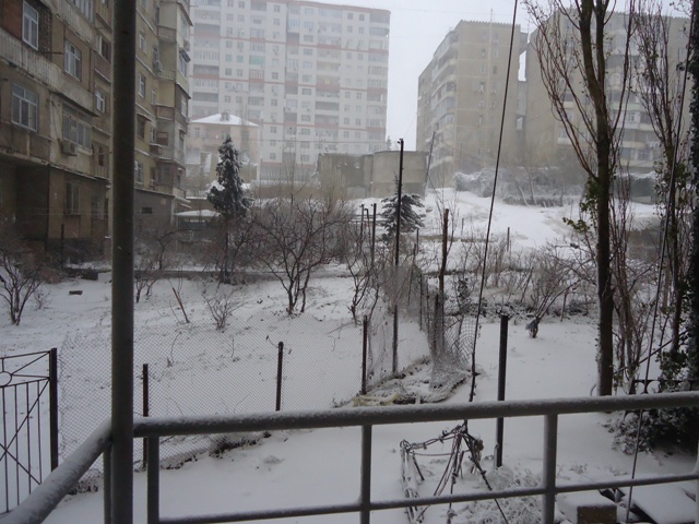 Ekologiya Nazirliyi: “Bakıya 6, Lerikə 40 sm qalınlığında qar yağıb”