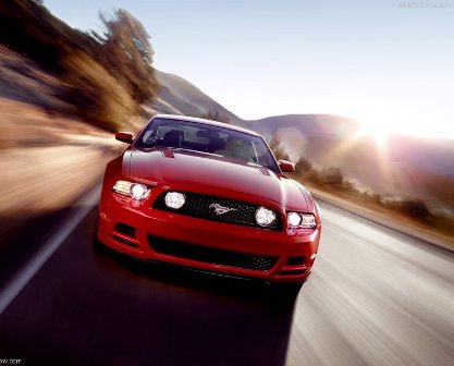 Ford Mustang Ford-Azərbaycan satış mərkəzlərində 