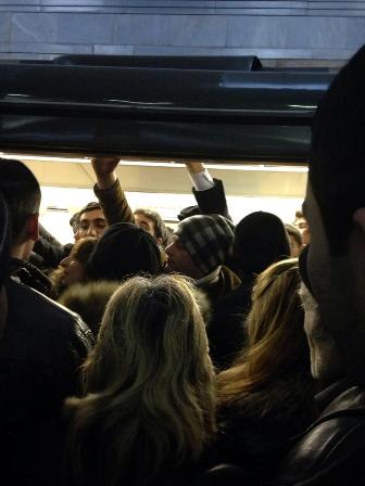 Bakı metrosunda həyəcan