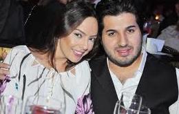 Rza Zərrabın Ebru Gündeşə bağışladığı MAHNI 