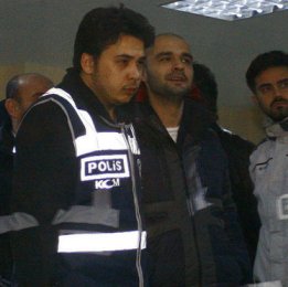 Ərdoğan oğlu tutulan nazirlə görüşür