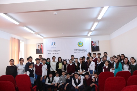 Şagirdlərə ictimai davranış qaydaları öyrədilib