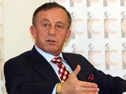 “Böyük rüşvət” qalmaqalına görə tutulan iş adamı buraxıldı 