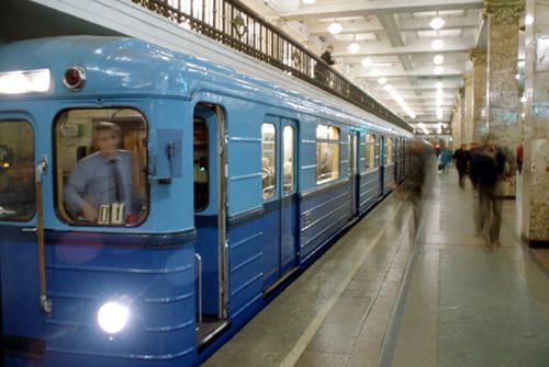 Mətbuat xidməti: “Bakıda ən yaxşı işləyən nəqliyyat vasitəsi metrodur”