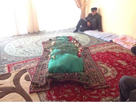 Fəttah Heydərov, Hadi Rəcəbli, Siyavuş Novruzov və icra başçısı Qarabağ qazisinin dəfninə gəlib