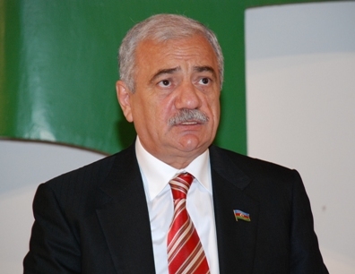 Səttar Mehbalıyev özünü yandıran Qarabağ əlilinin yasına gəldi