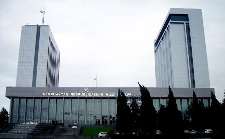 Milli Məclisə smartfon tipli telefonla girişə məhdudiyyət qoyuldu