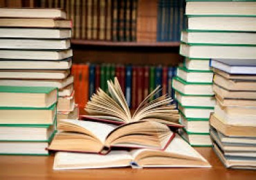 Yazıçılar “Axundov”a niyə kitab göndərmir? - SORĞU
