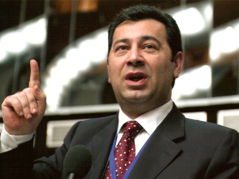 Eldar İbrahimov Səməd Seyidova məktub yazıb