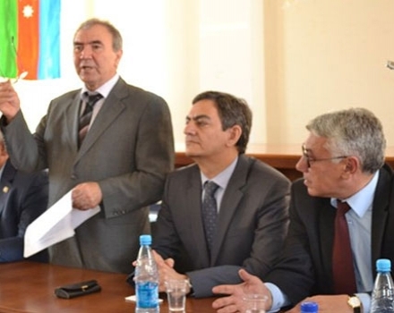 Milli Şurada yeni QALMAQAL