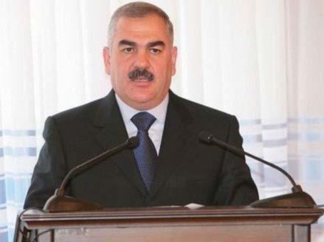 Vasif Talıbov nazirləri danlayıb