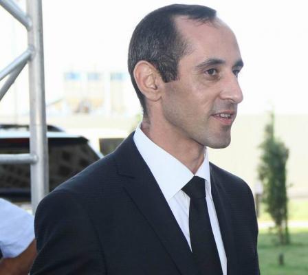 Bizim futbolda təlxəkləri kim yetişdirir?