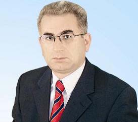 Deputat gömrük orqanlarını tənqid etdi