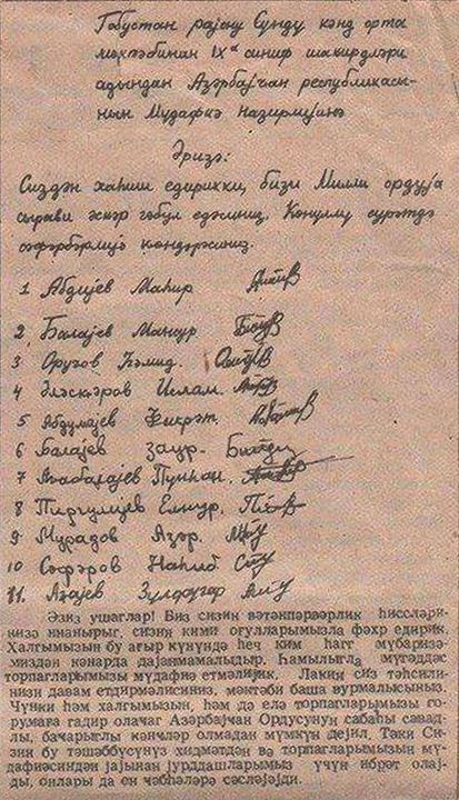 Bir şəklin tarixşəsi: Qarabağda döyüşmək istəyən 11 şagird... 