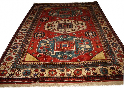 Ermənilərin “Qarabağ xalçası” iddiasına muzey direktoru cavab verdi