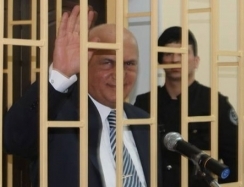 Əli İnsanov məhkəmədə evindən tapılan qızıl külçələrdən DANIŞDI