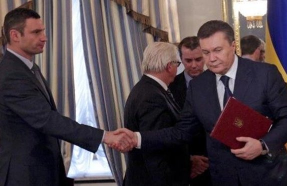Prezident Yanukoviç Ukraynadan qaçıb - İDDİA