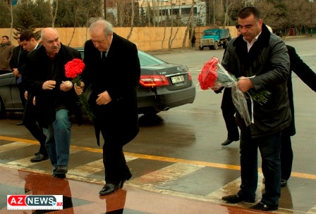 Ayaz Mütəllibov Xocalı qurbanlarını yad etdi
