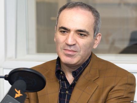 Harri Kasparov: “Putin Ukraynadakı məğlubiyyətin qisasını alacaq”