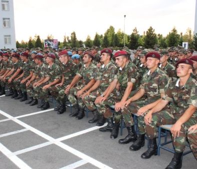 Daxili Qoşunların Ali Hərbi Məktəbinə tələbə qəbulu elan edildi