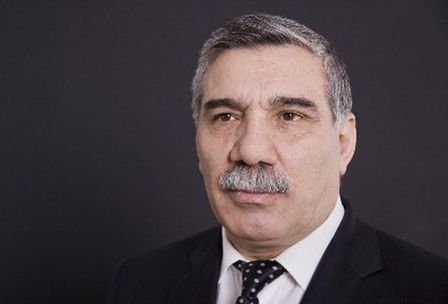 Zəlimxan Yaqub müalicə üçün Almaniyaya gedib