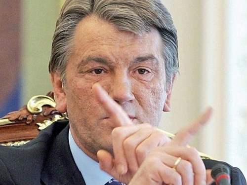 Yuşenko Putinin nədən qorxduğunu açıqladı