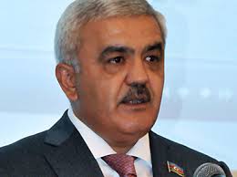 Rövnəq Abdullayev: “Futbolçuların əmək haqlarına limit qoyulacaq”