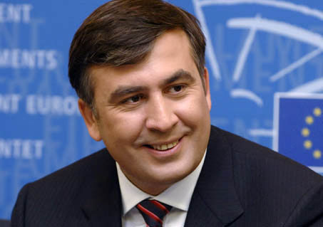 Saakaşvili Ukraynanı NATO-ya qoşulmağa çağırdı
