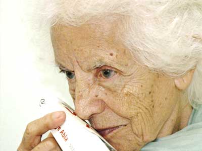 Türkiyənin ilk qadın müxbiri vəfat etdi 
