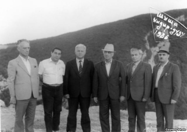 Qarabağ fotolarda: Cıdır düzündəki “dostun” daş yuxusu- LAYİHƏ