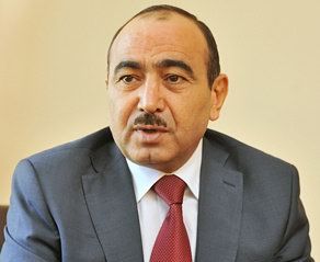Əli Həsənov: “Hansısa cərəyanların Azərbaycan jurnalistini dövlətə qarşı çevirmək cəhdləri olub”
