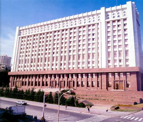 Prezident Administrasiyasında iki yüksək vəzifə müdir gözləyir 