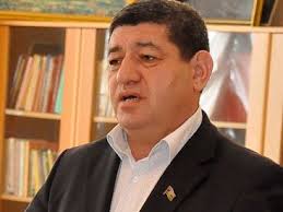 Nizami Cəfərov: “Yad sözlərdən serialda ifrat istifadə yaxşı hal deyil”