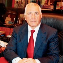 Xaçmazın 75 yaşlı icra başçısına “Şərəf” ordeni verildi