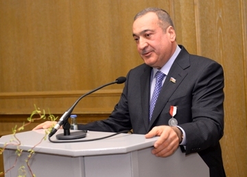 “Hərə bir sex açıb, əllərinə düşən zir-zibili də kolbasaya qatırlar”