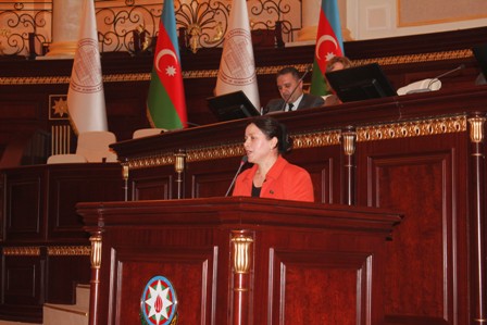 Simens qardaşlarının Azərbaycana gəlişlərinin 150 illiyinə kitab TƏQDİM OLUNUB 