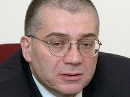 Araz Əzimov: “Azərbaycanla NATO arasında əməkdaşlıqda yaxınlaşma var”