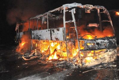 Azərbaycanlı zəvvarların avtobusu yanıb, yaralananlar var